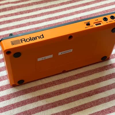 Roland T-8 AIRA Compact Beat Machine image 3
