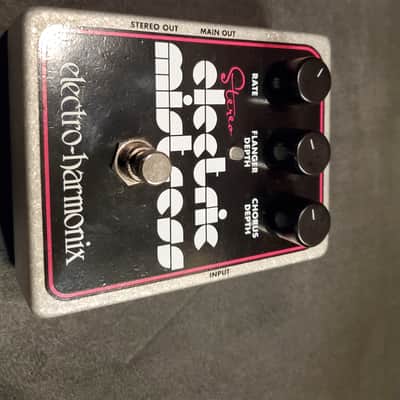 Electro-Harmonix Stereo Electric Mistress Flanger / Chorus 2007 - Present - Black / Pink image 1