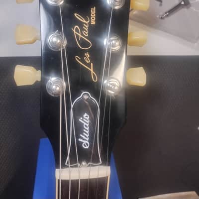 Gibson Les Paul Studio 2024 - Present - Blueberry Burst image 4