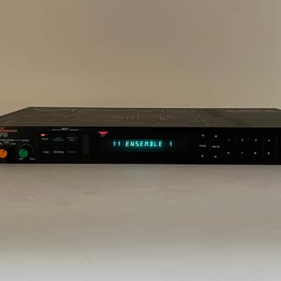 Roland VP-70 Vintage Vocal Processor/Pitch Shifter Made in Japan Worldwide Shipment image 2