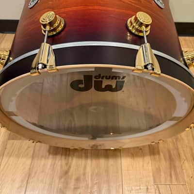 DW Collector's Maple VLT 18x22 Bass Drum in Satin Tobacco Burst with Gold Hardware (Rm 4) image 6