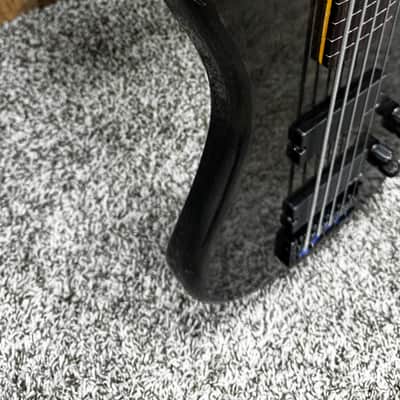 Spector Legend 5 Custom – Lined Fretless, Trans Black Quilted image 5