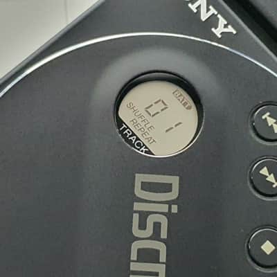 [ULTRA RARE] Sony Discman D-88 Personal CD player Walkman Full Metal Body Working ! image 6