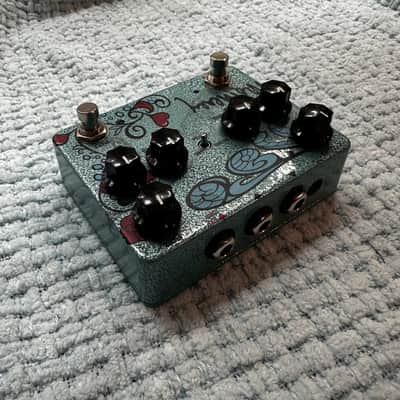 Keeley Monterey Rotary Fuzz Vibe 2016 - Present - Blue / Graphic image 6