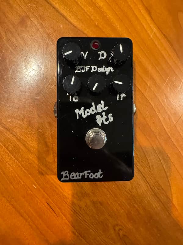 Bearfoot FX Model HS - Rare 5-knob version - HIWATT image 1