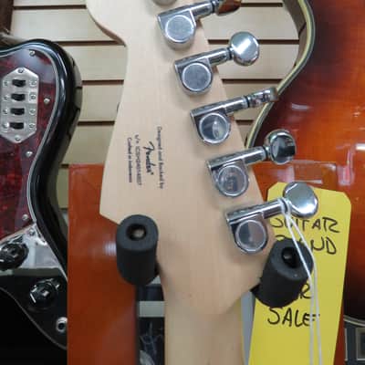 Squier Mini Stratocaster with Laurel Fretboard 2020 - Present - Shell Pink image 9