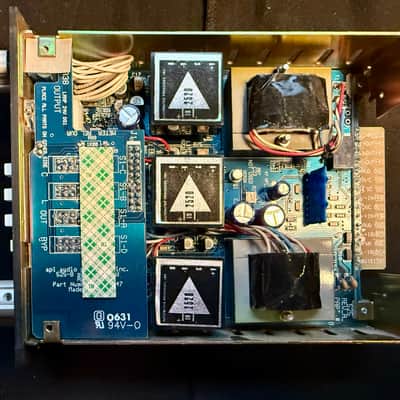 API 525 500 Series Compressor / Limiter Module 2000 - Present - Black image 2