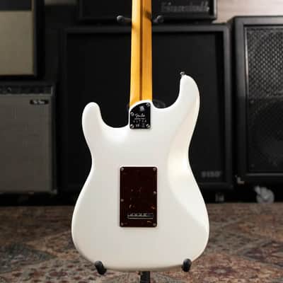 Fender American Ultra Stratocaster Guitar - Arctic Pearl with Hardshell Case - Used image 8