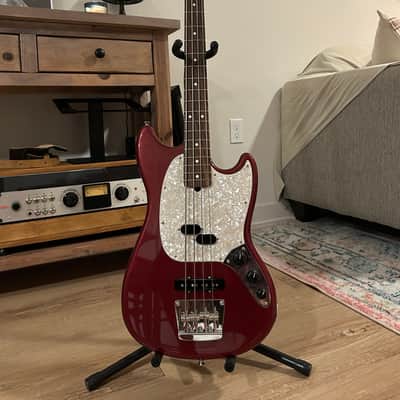 Fender American Performer Mustang Bass with Rosewood Fretboard 2018 - Present - Aubergine