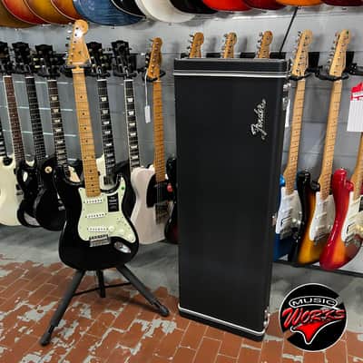 Fender Vintera Ii Limited Road Worn Stratocaster Black image 9
