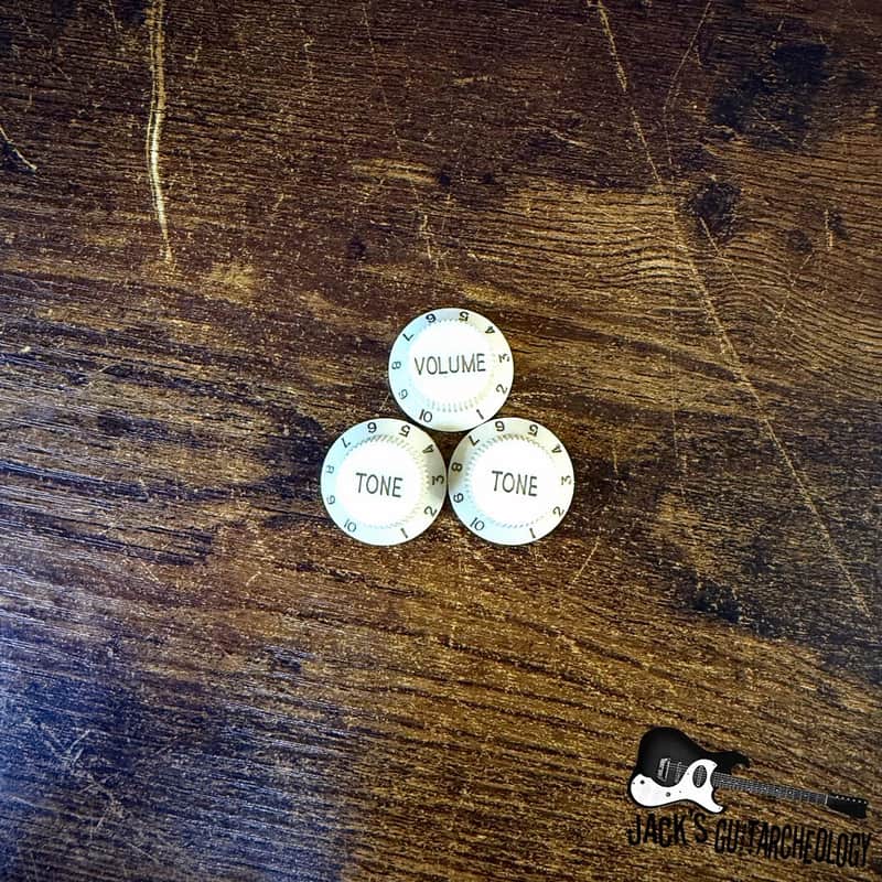 Economy S-Style Knob Set (Cream) image 1