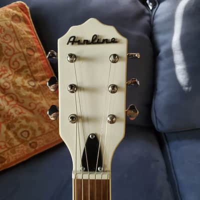 Eastwood Airline Tuxedo with Bigsby 2022 - Black with white trim image 3