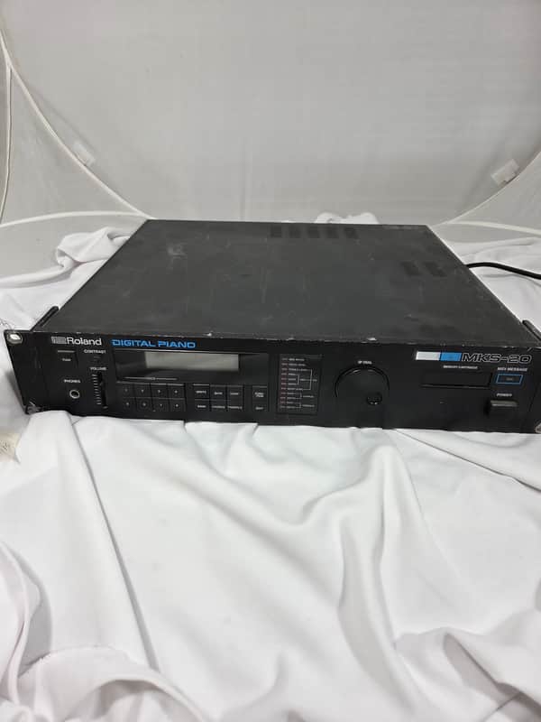 Roland MKS-20 Digital Piano Sound Module. image 1