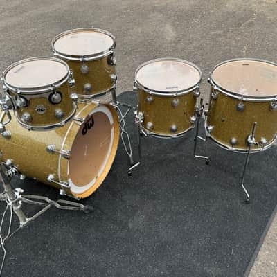 DW Collector’s Maple SSC Gold Glass 5 Piece Drum Set image 10