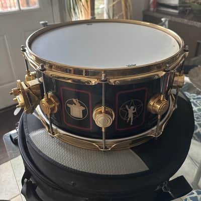 DW DREX6514SSG-R2 Collector's Series "R40" Neil Peart Signature Icon 6.5x14" Snare Drum 2016 - Black with Neil Peart Graphic image 3