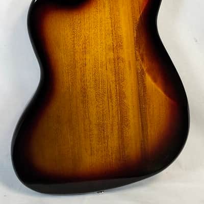 Squier Classic Vibe Bass VI, Laurel Fingerboard, 3-Color Sunburst image 11