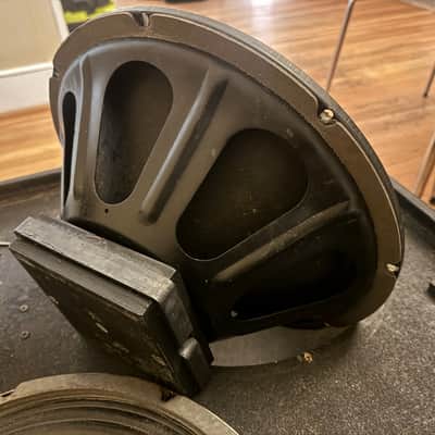Fender Bassman 50 2x15" Speaker Cabinet Black 1970s image 16