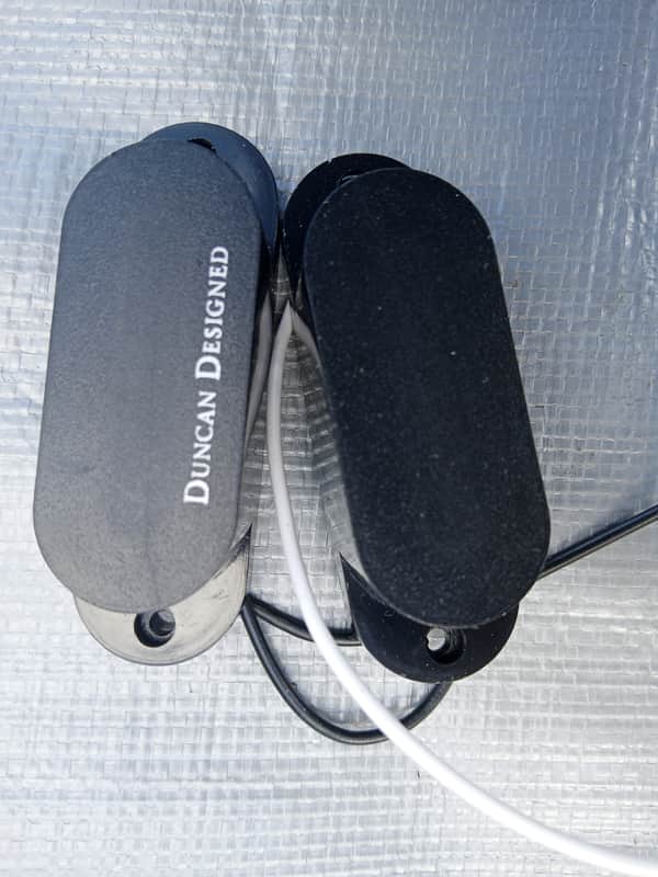 Seymour Duncan Modified Mustang Bass Guitar Pickups - Black image 1
