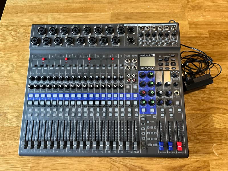 Zoom LiveTrak L-20 Digital Mixer / Recorder 2010s - Grey / Blue image 1