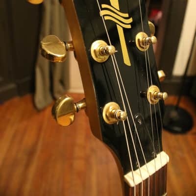 Yamaha AEX502 Electric Semi-Hollow Body Guitar (Sunburst) image 3