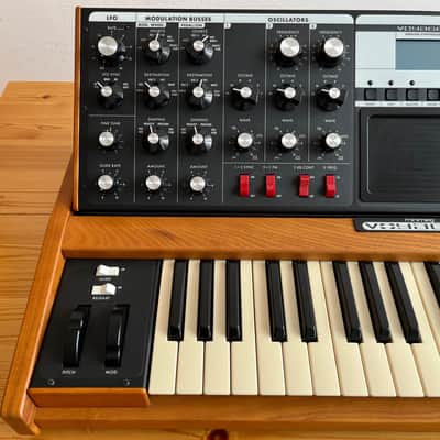 Moog Minimoog Voyager 2002 - Wood image 4
