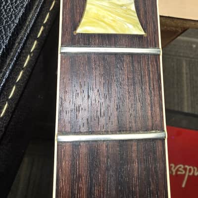 GIBSON *UPDATED* Les Paul Classic—Honey Burst image 8