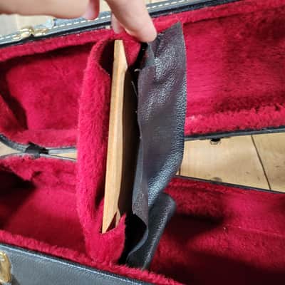 Gibson ES-335 Case Red Interior 1970s - Black image 4