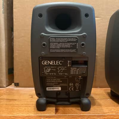 Genelec 8020C Bi-Amplified Studio Monitors - Charcoal / Dark Grey image 3