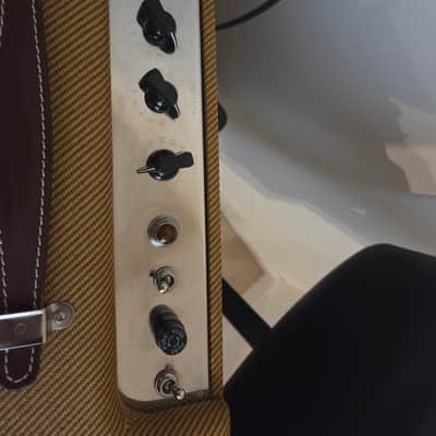 Fender '57 Custom Deluxe 2-Channel 12-Watt 1x12" Guitar Combo 2011 Lacquered Tweed image 3