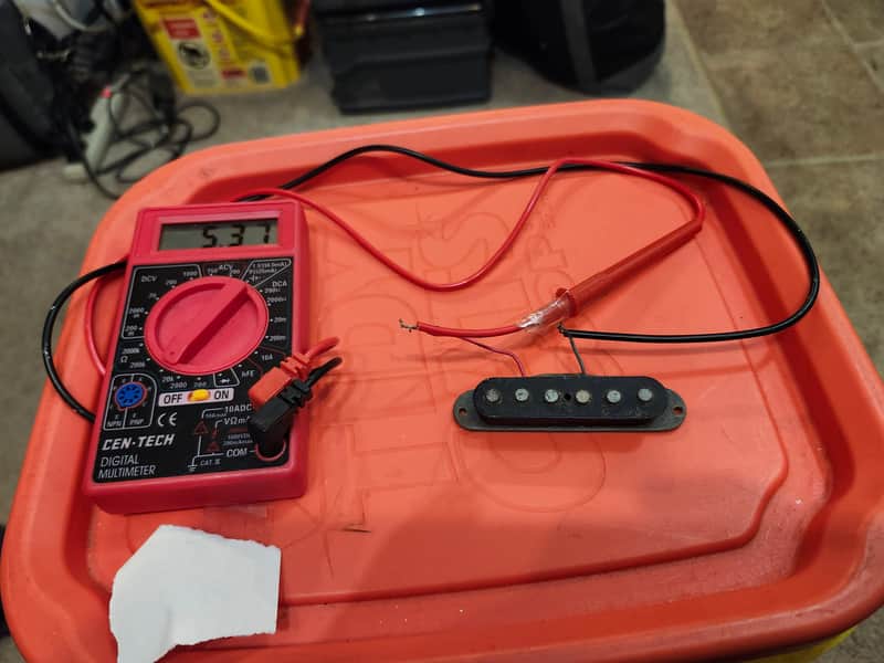 FENDER STRATOCASTER PICKUP 1979 grey bottom, rewound, meter reads 5.37 image 1