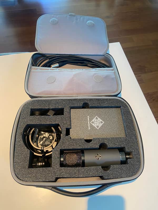 Telefunken TF51 Large Diaphragm Multipattern Tube Condenser Microphone