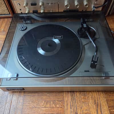 Fisher Studio Standard MT-6117 Turntable - Mint Condition - Low Hours w/ Manual image 3