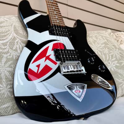 2005 Fender Rockford Fosgate 25th Anniversary Stratocaster image 9