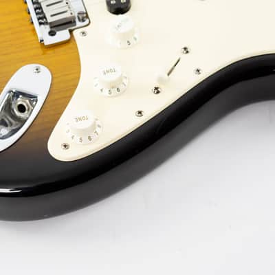 Fender 50th Anniversary American Series Stratocaster 2004 2-Colour Sunburst image 13