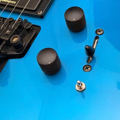 American Showster Savant III Early-90s - Floyd Rose - Candy Blue image 7