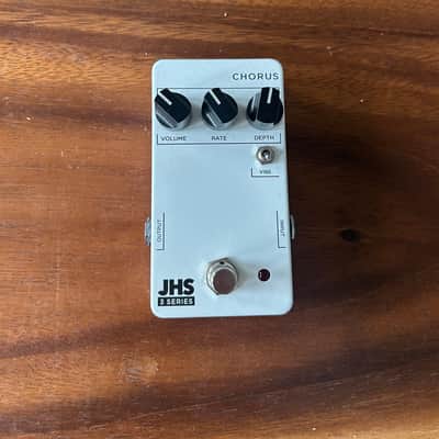 JHS 3 Series Chorus 2020 - Present - White image 1