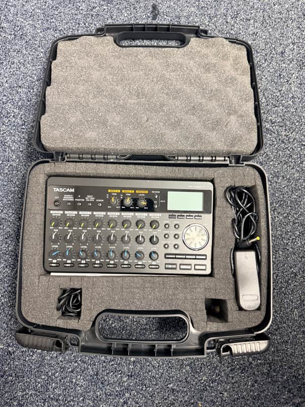 TASCAM DP-008EX 8-track Digital Portastudio 2013 - Present Black image 1
