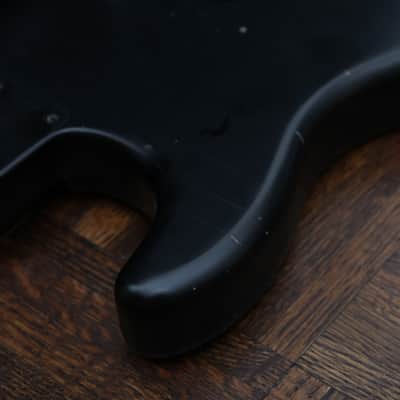 Allparts Stratocaster Body Black Aged Relic Nitrocellulose Lacquer Fender Licensed Strat image 16