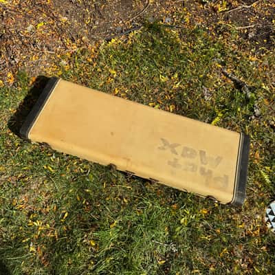 1963-1964 Fender Stratocaster Case - White Cookies and Cream image 4