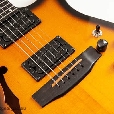 Carvin AE 185 Electric guitar w/piezo Bridge, made in USA image 10