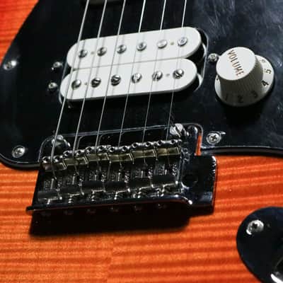 Fender Player Stratocaster HSS Plus Top with Maple Fretboard 2019 - Aged Cherry Burst image 9