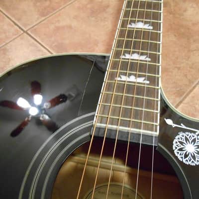 Epiphone by Gibson. EJ 200CE/VS Acoustic Electric Guitar. Vintage Sunburst. Roadrunner Gig Bag. image 4