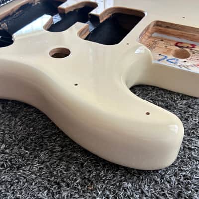 Fender Player II Stratocaster Body Blond Chambered Ash image 5