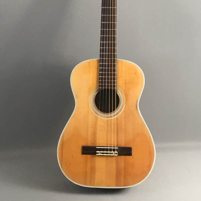 1960s Kawai Classical guitar (lefty conversion) Natural relic