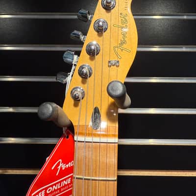 New Fender Player Telecaster HH with Maple Fretboardt - 3-Color Sunburst image 3