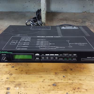 Roland GR-50 Guitar Synthesizer image 2