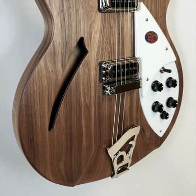 Rickenbacker 330 Walnut, Semi-Hollowbody, 21 Fret, Gotoh Tuners, w/HSC image 8