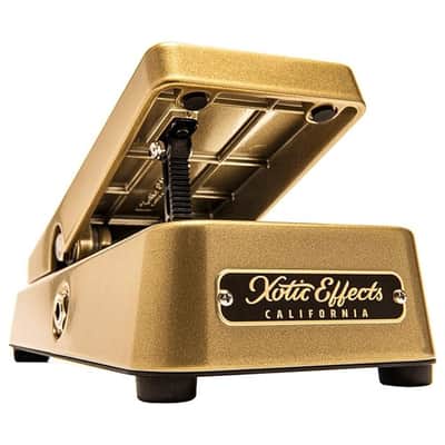 XOTIC XVP-250K High Impedance Volume Pedal Bundle w/ 2-Pack Strukture S6P48 Woven Right Angle Patch Cable, 12-Pack Guitar Pick and Liquid Audio Polishing Cloth image 4