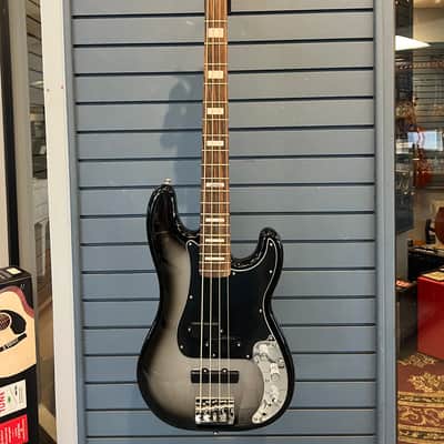 Fender Troy Sanders Precision Bass, Rosewood Fingerboard, Silverburst image 2