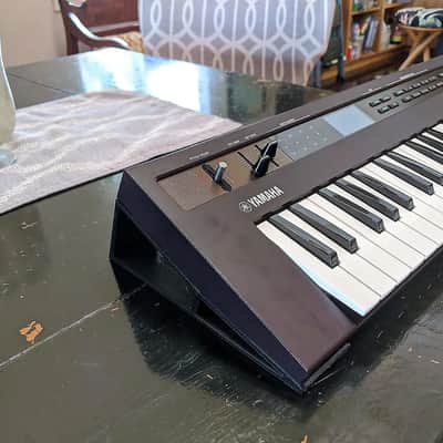 *B-STOCK* Stand - Yamaha Reface series image 1